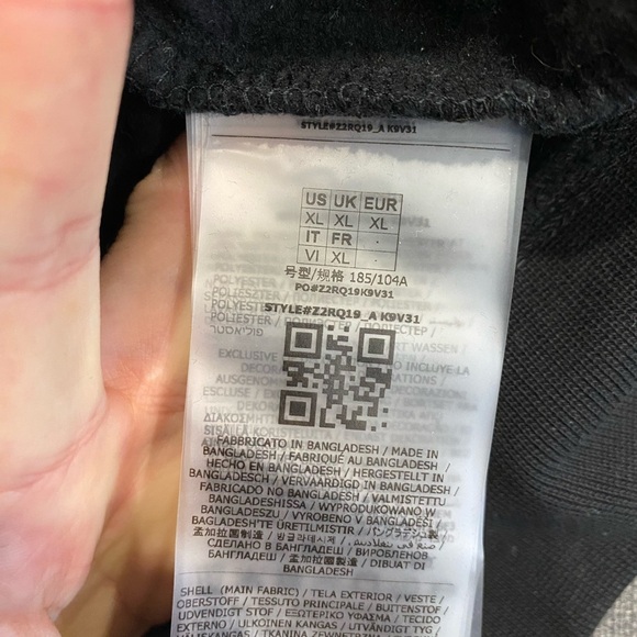 Guess Eco Aldwin Crewneck Sweatshirt - Picture 7 of 8